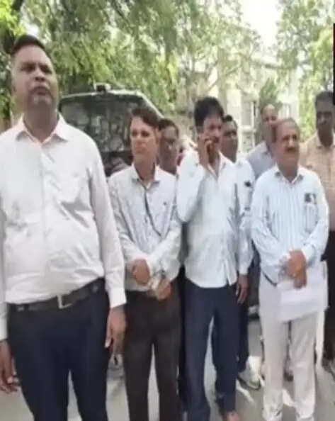 आरटीई भुगतान नहीं होने पर निजी शिक्षण संस्थाओं ने बंद रखकर किया प्रदर्शन