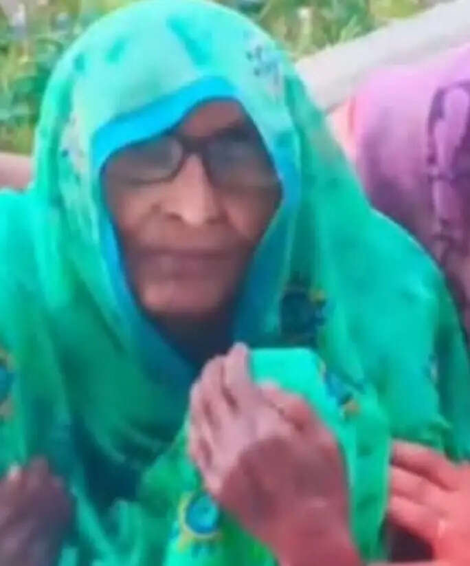 झांसी : कलयुगी बेटे ने की मां की सिलबट्टे से हमलाकर ली जान