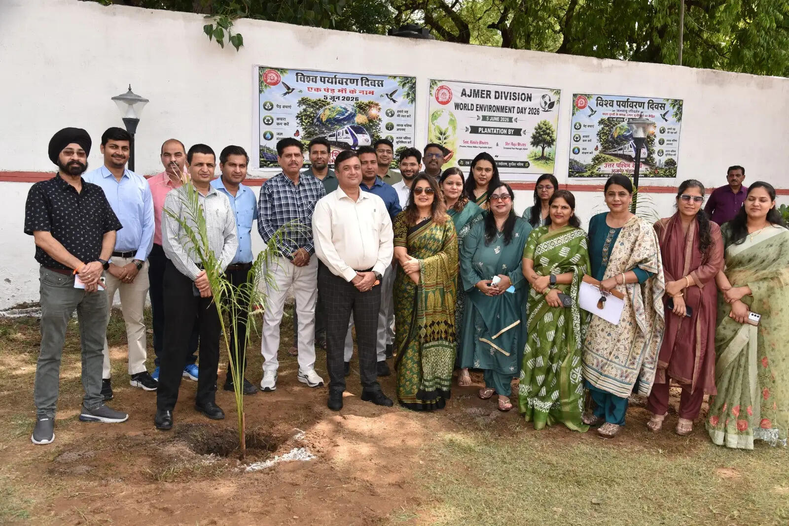 विश्व पर्यावरण दिवस पर अजमेर में कई सरकारी व निजी संस्थानों ने किए पौधारपण