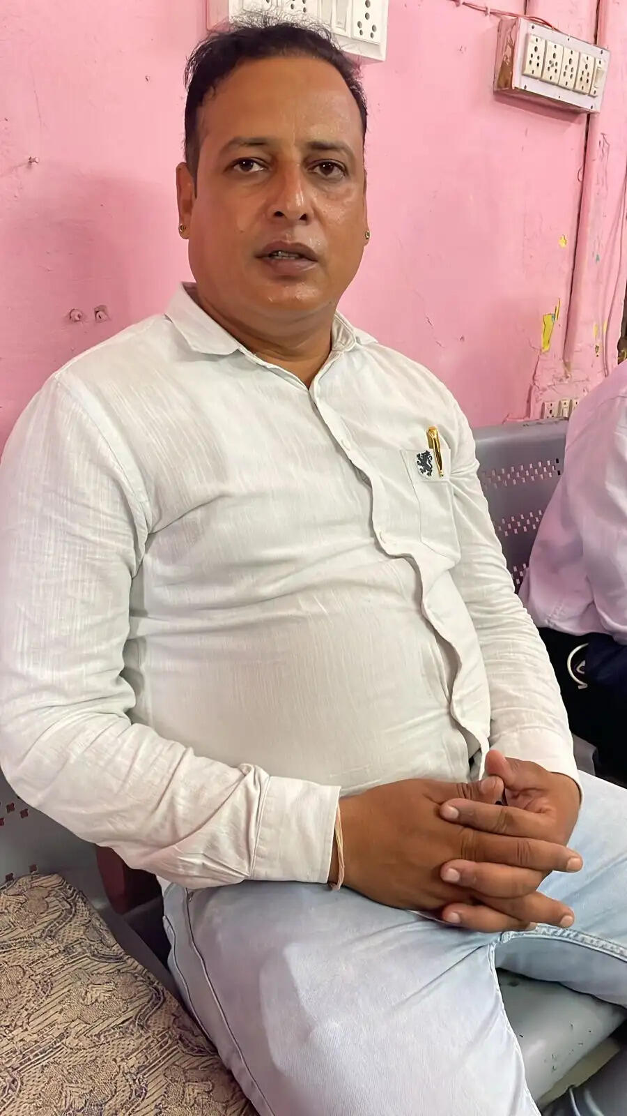 बीस हजार की रिश्वत लेते पटवारी गिरफ्तार