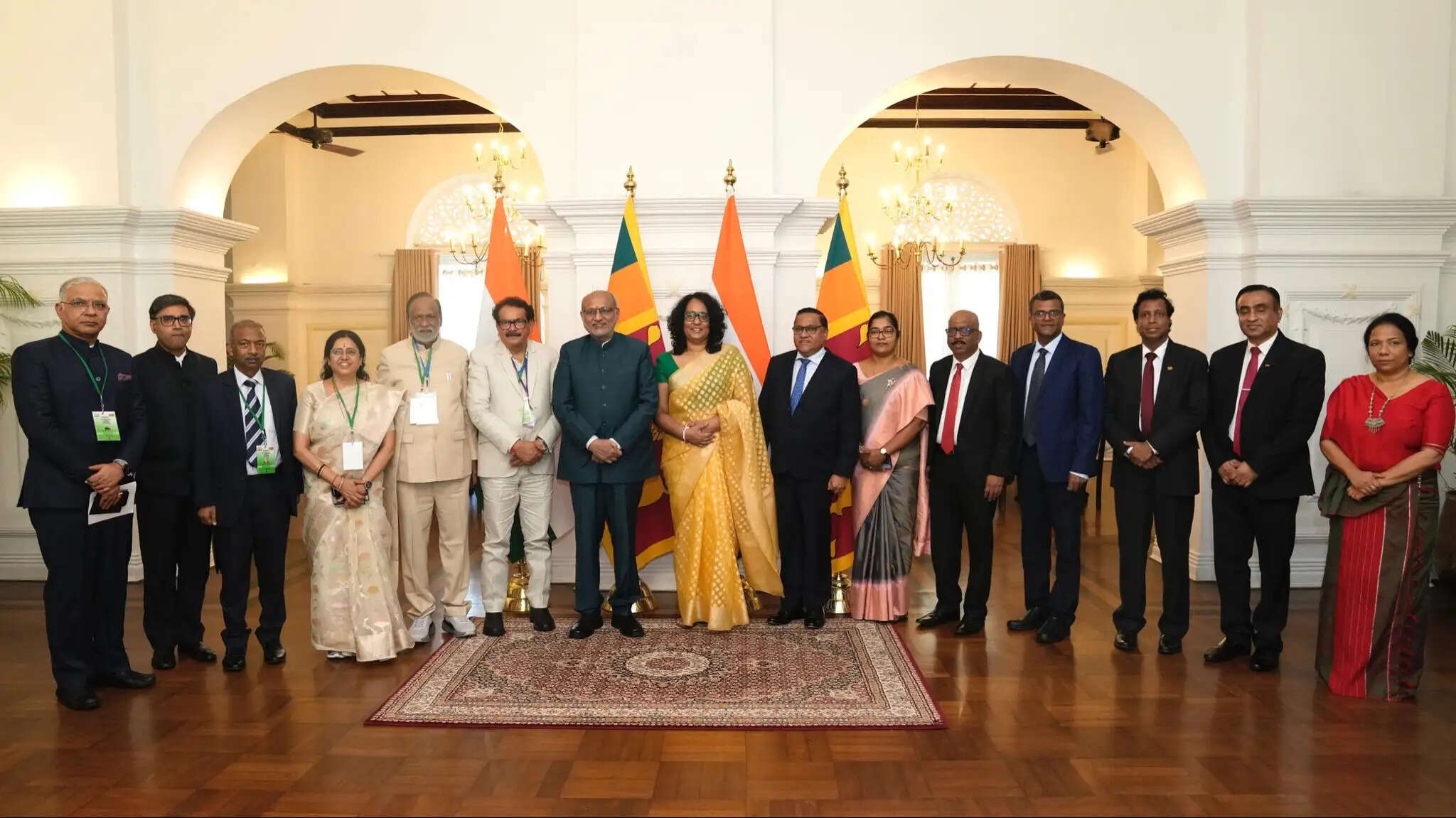 उपराष्ट्रपति राधाकृष्णन ने श्रीलंका के राष्ट्रपति और प्रधानमंत्री से की मुलाकात