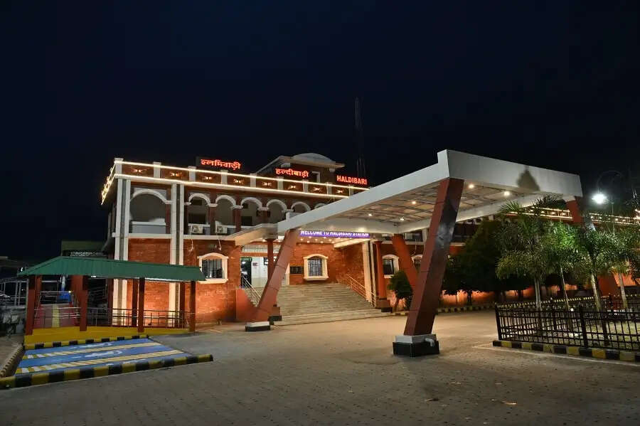 पूसीरे ने एबीएसएस के तहत ऐतिहासिक हल्दीबाड़ी रेलवे स्टेशन का किया पुनर्विकास