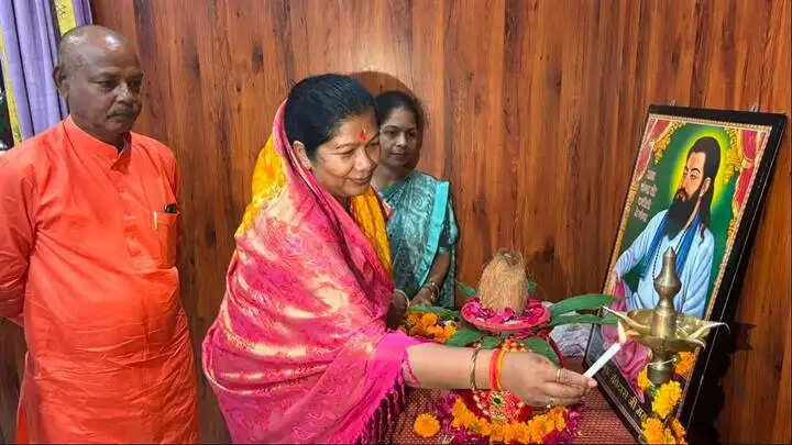 सामाजिक कुरीतियों के विरुद्ध संघर्ष कर संत रविदास जी ने दिया था समरस समाज का संदेश : मंत्री संपतिया उइके