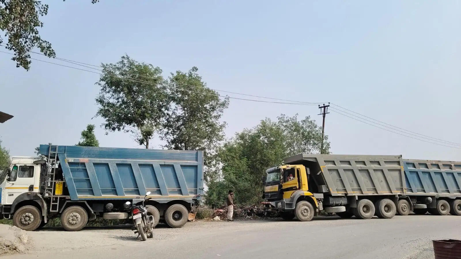 गंड्याल में अवैध खनन पर सख्ती, माइनिंग विभाग ने 4 डंपर, ट्रक और ट्रैक्टर जब्त किए