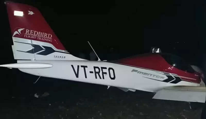 (अपडेट) मप्र के सिवनी में ट्रेनी विमान 33 केवी हाई वोल्टेज लाइन से टकराकर हुआ क्रैश, दोनों पायलट घायल