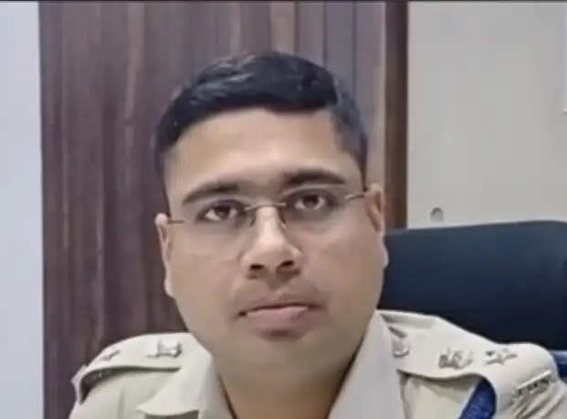 जिम में संचालक ने ही हिडन कैमरे लगाकर महिलाओं की निजता को किया कैद