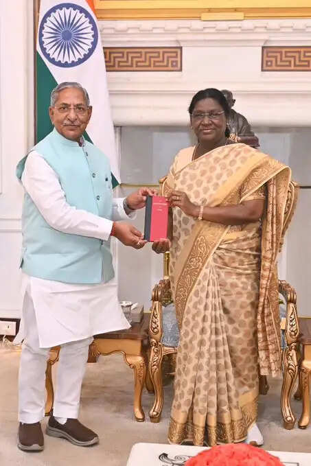 नगालैंड, बिहार के राज्यपाल और मणिपुर के मुख्यमंत्री ने राष्ट्रपति से की मुलाकात