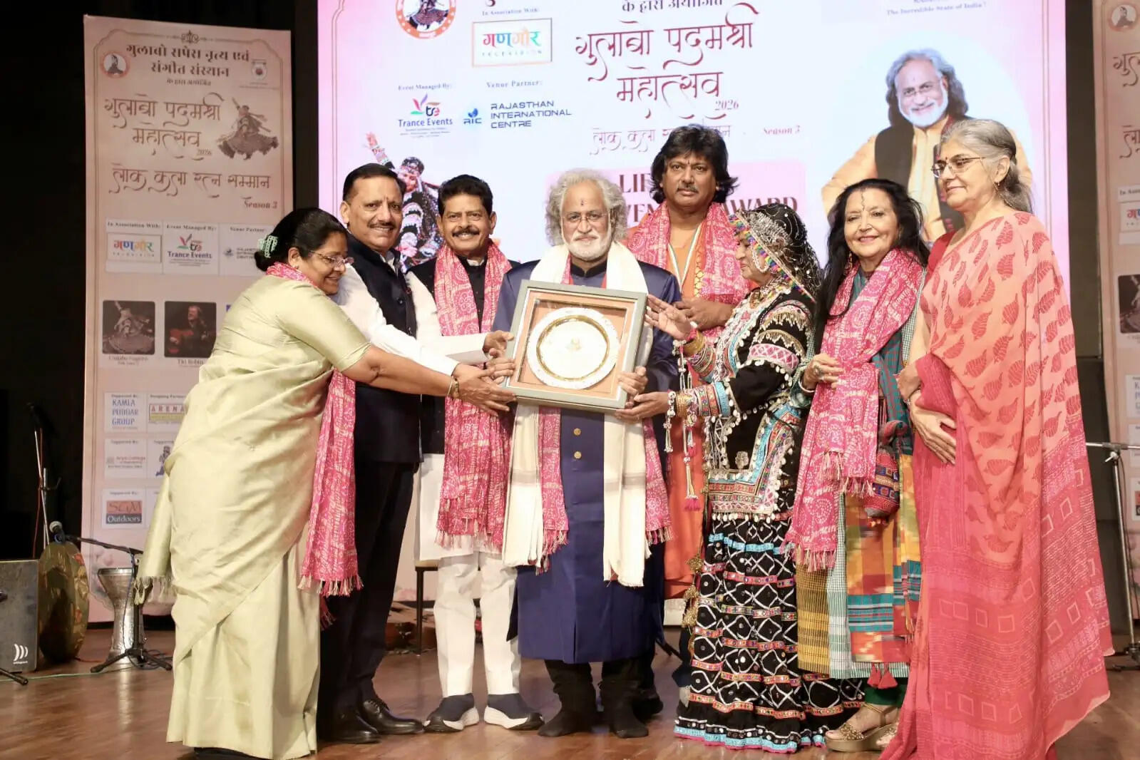 गुलाबो पद्मश्री महोत्सव:मंच पर दिखी राजस्थान की कला-संस्कृति की झलक