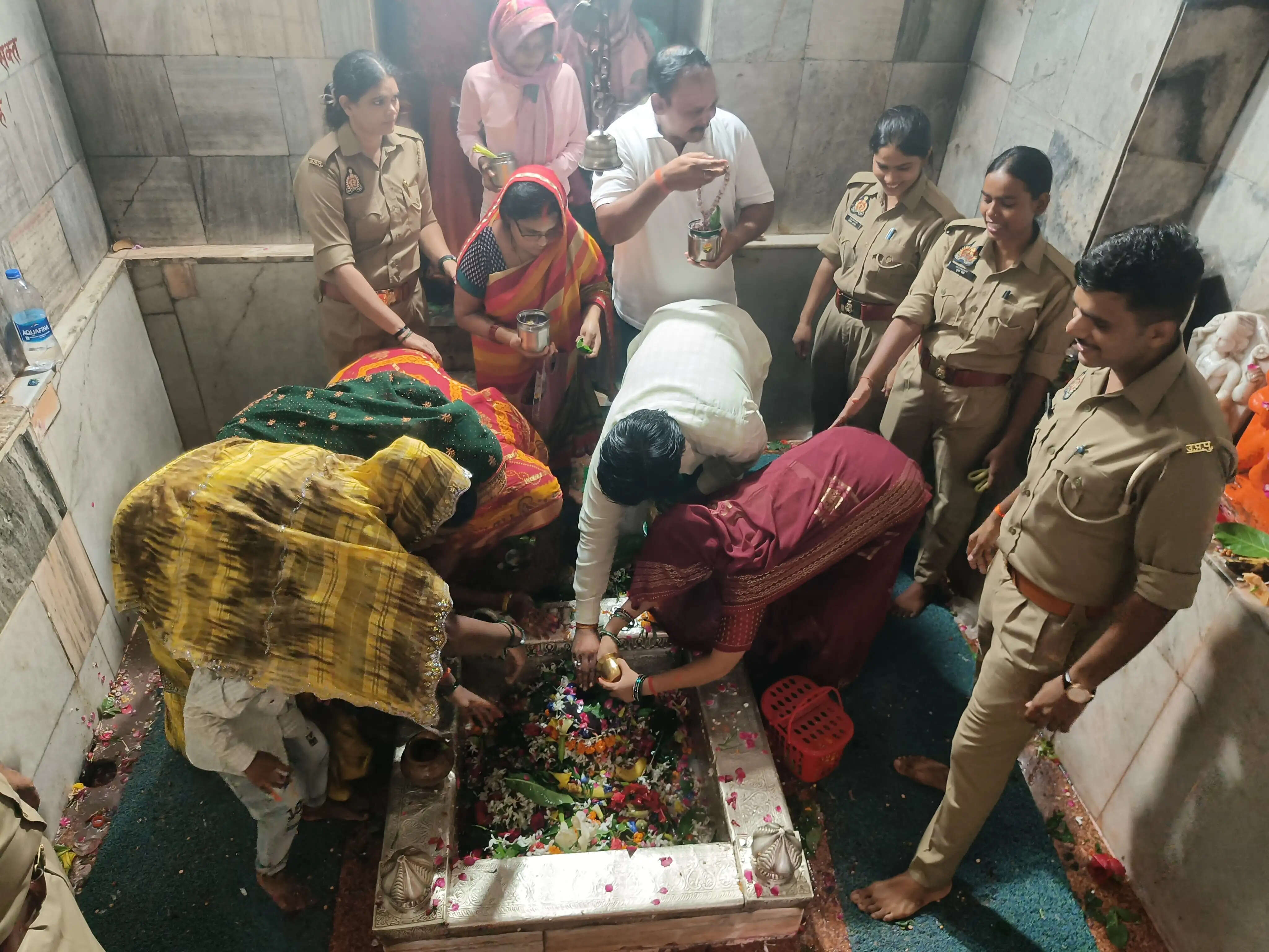 सावन सोमवार और नागपंचमी पर त्रिलोचन महादेव मंदिर, और गौरी शंकर धाम में उमड़ा आस्था का सैलाब