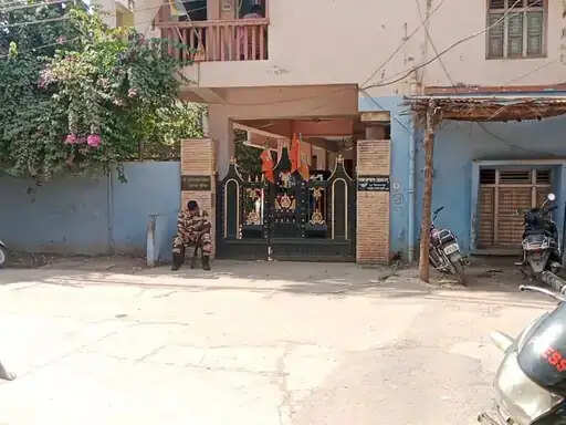 कटनी में पूर्व भाजपा जिलाध्यक्ष&nbsp;के घर और सॉ मिल पर आयकर विभाग का&nbsp;छापा, दस्तावेजों और वित्तीय रिकॉर्ड की जांच
