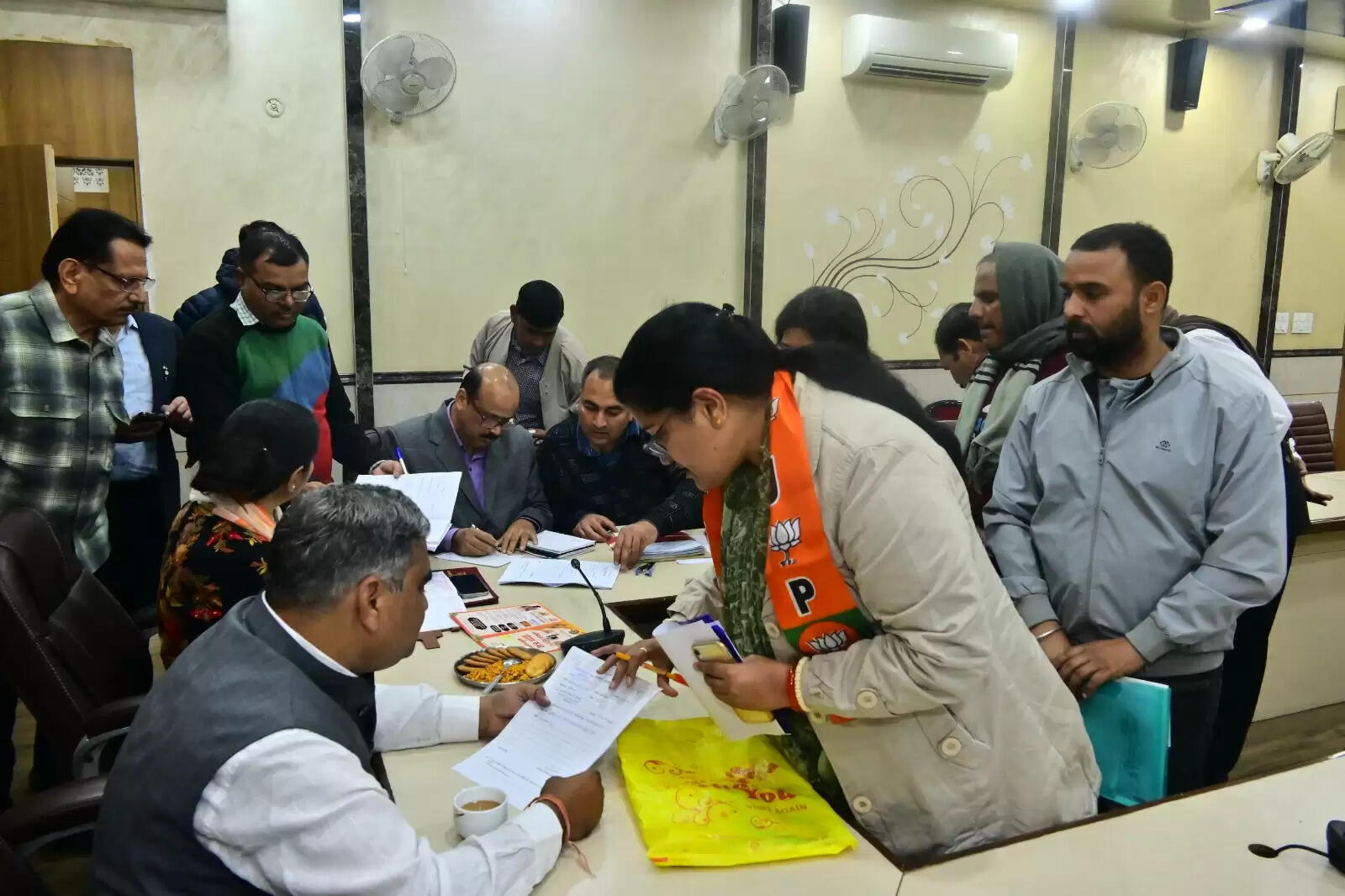 भाजपा सरकार जनता और कार्यकर्ताओं के बीच सीधा संवाद कर समस्याओं का समाधान कर रही है:गौतम दक