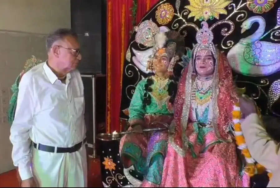 राम कृपा में संत समागम, कृष्ण रासलीला से भक्ति में डूबे श्रद्धालु