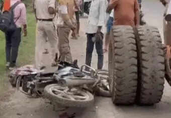 जबलपुर : रिंग रोड निर्माण में लगी क्रेन ने बाइक सवार परिवार को मारी टक्कर, महिला गंभीर