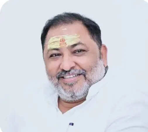 मथुरा-वृंदावन व अन्य तीर्थों को जाने वाली बसों और बस स्टेशनों पर परिवहन व्यवस्था की जाए सुदृढ़ : परिवहन मंत्री