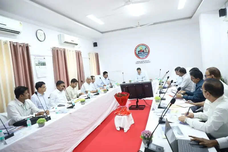 केन्द्रीय ऊर्जा सचिव अग्रवाल ने की मध्य प्रदेश के आरडीएसएस कार्यों की समीक्षा