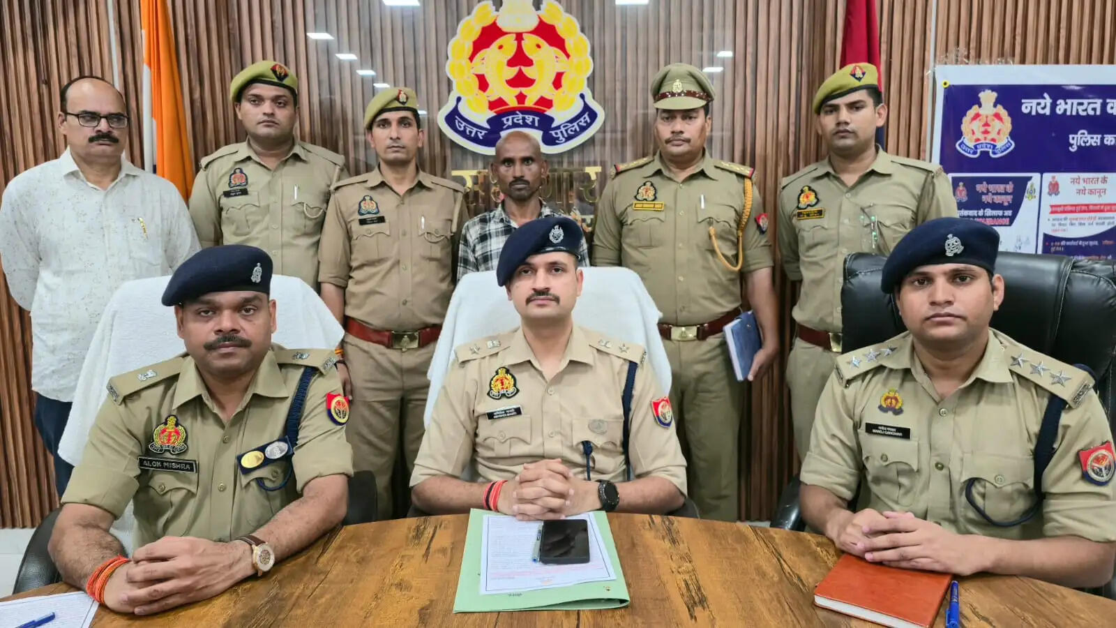 पत्नी की हत्या का आरोपित पति गिरफ्तार