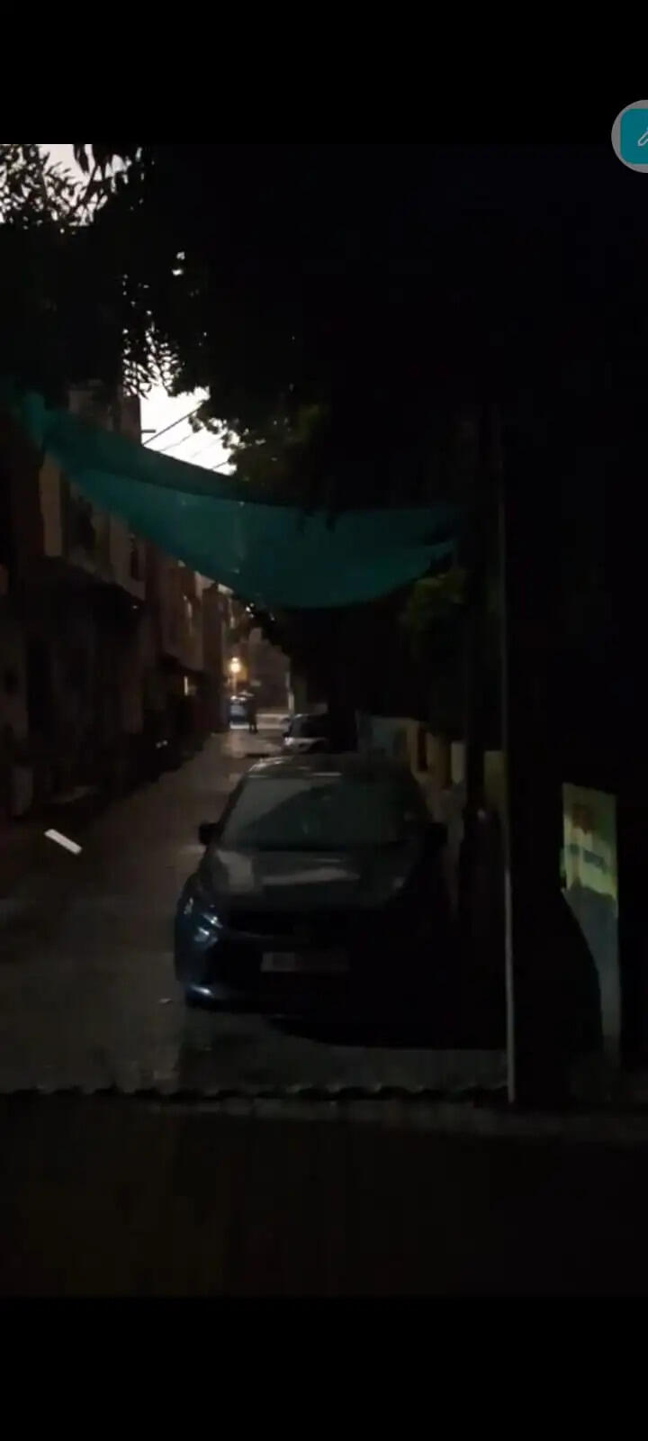 पलवल में अचानक बदला मौसम, दोपहर में छाया अंधेरा, काले बादलों के साथ हुई बारिश