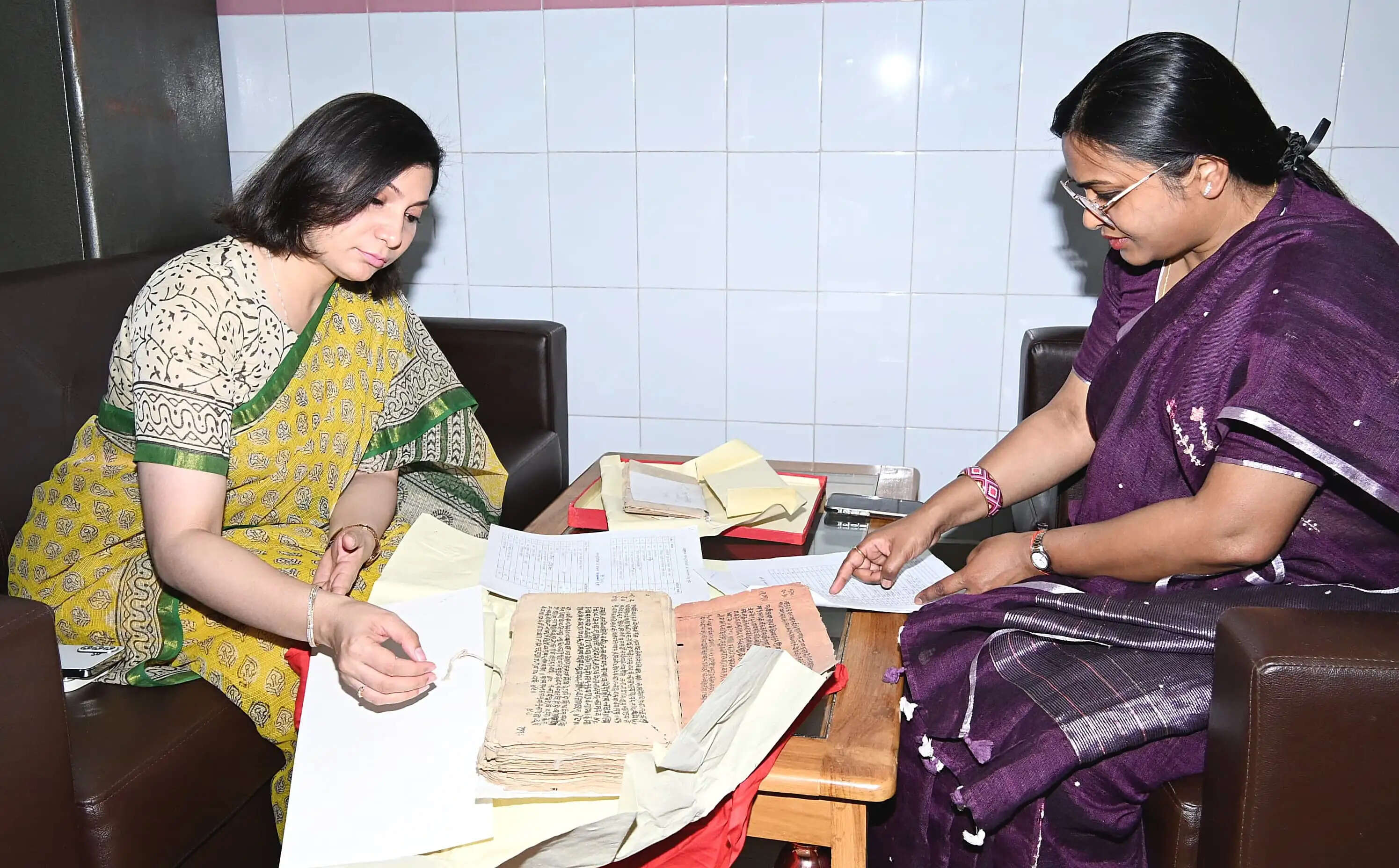 ज्ञान भारतम मिशन के तहत पांडुलिपियों के संरक्षण पर जोर