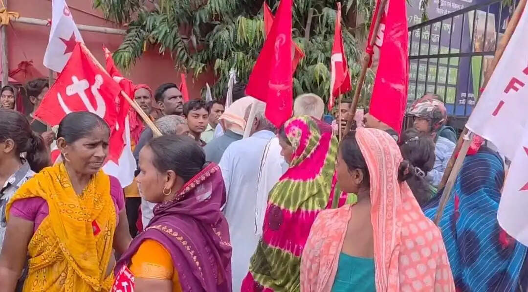 भागलपुर में किसान, मजदूर और युवाओं का 'जेल भरो आंदोलन', केंद्र सरकार के खिलाफ प्रदर्शन