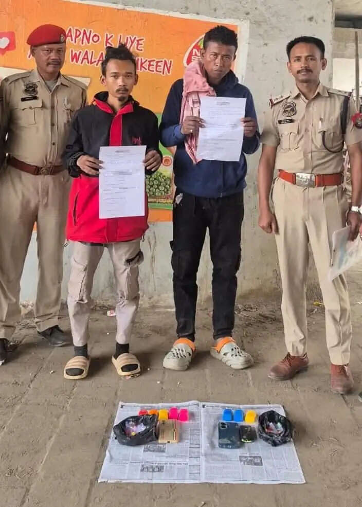 हेरोइन समेत दो तस्कर गिरफ्तार