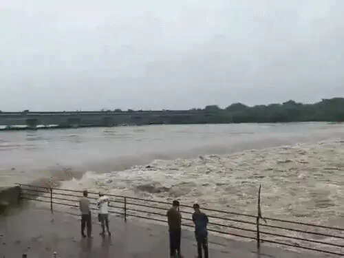 राजस्थान में आज 6 जिलों में बारिश का ऑरेंज और 17 में यलो अलर्ट