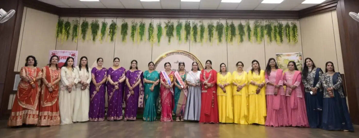 “सावन संग श्रृंगार” - संकल्प महिला मंडल का भव्य आयोजन, सावन क्वीन का खिताब सीमा जैन ने जीता