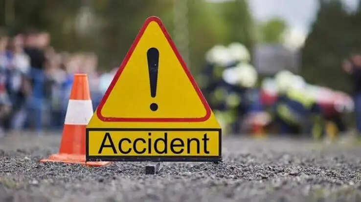 अज्ञात वाहन ने बाइक में मारी टक्कर,युवक की मौत