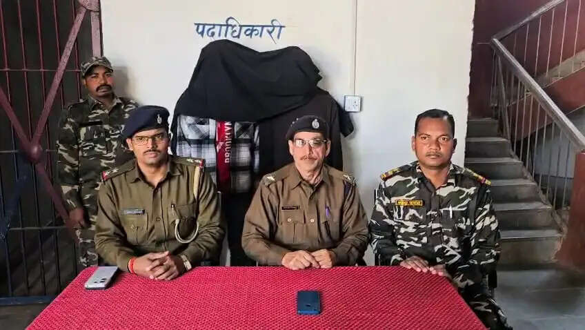 युवती से सामुहिक दुष्कर्म के दो आरोपित गिरफ्तार