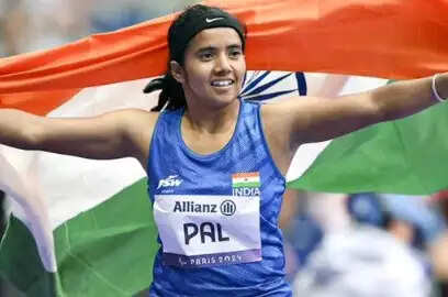 एशियाई पैरा खेल में एथलीट प्रीति पाल ने 200 मीटर दौड़ में जीता रजत पदक