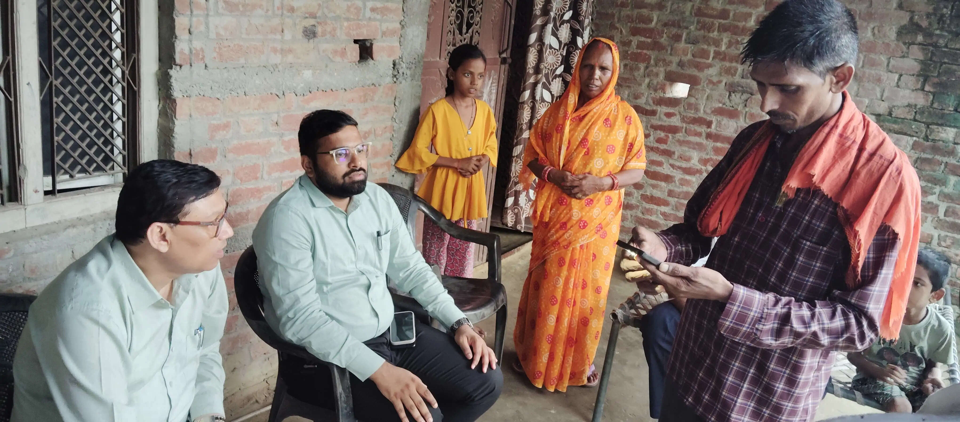मुख्यमंत्री जनता दर्शन की शिकायत पर एडीएम वित्त ने किया स्थलीय निरीक्षण, निष्पक्ष जांच के दिए निर्देश