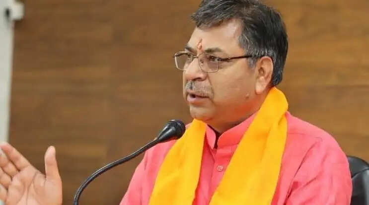 लोकतांत्रिक संस्थाओं का सम्मान नहीं करती कांग्रेसः सतीश पूनिया
