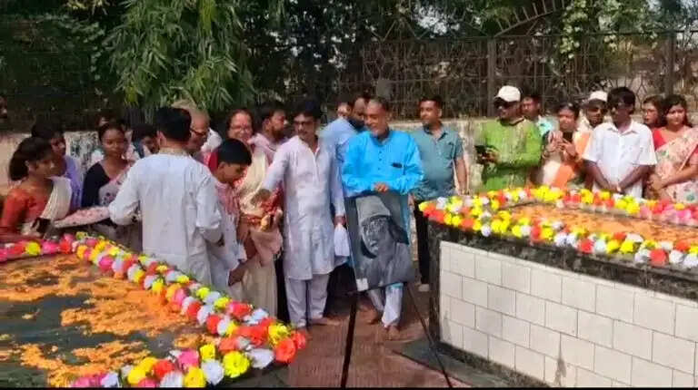 केएनयू ने मनाई काजी नजरुल इस्लाम की 127वीं जयंती
