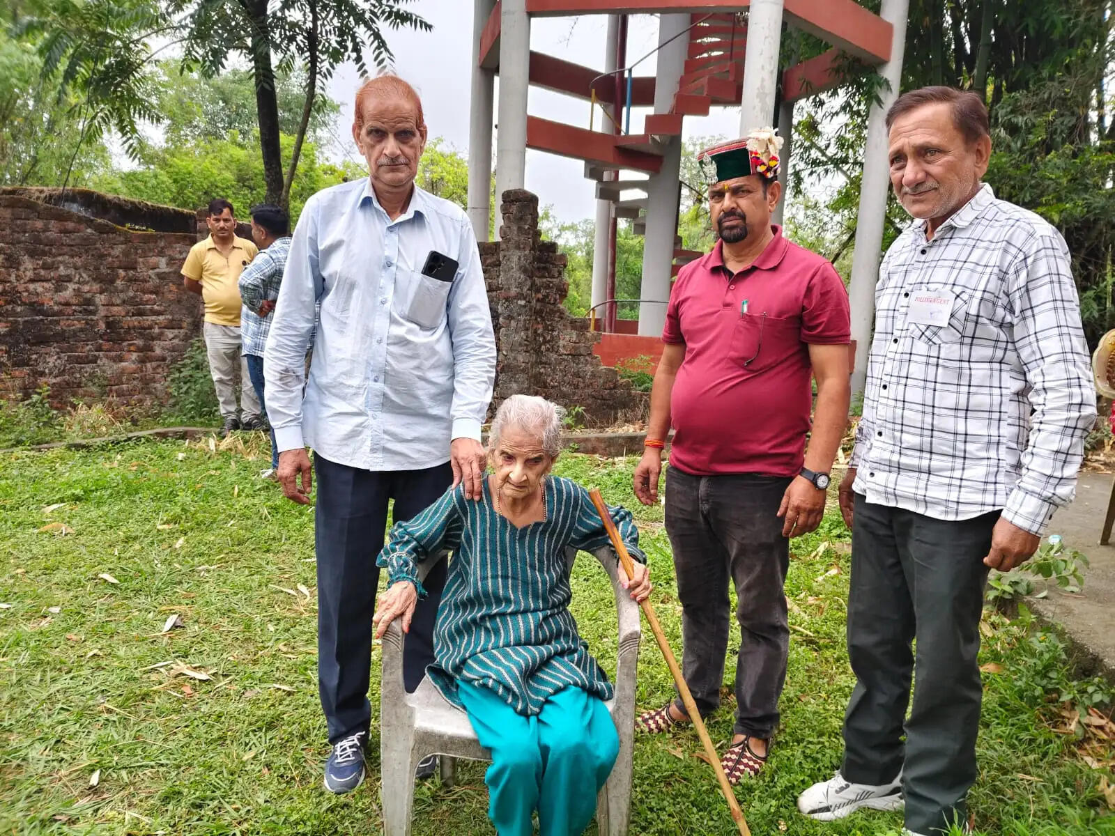 कांगड़ा जिला में आखिरी चरण में कम रहा मतदाताओं का रुझान, हुआ 70 फीसदी मतदान