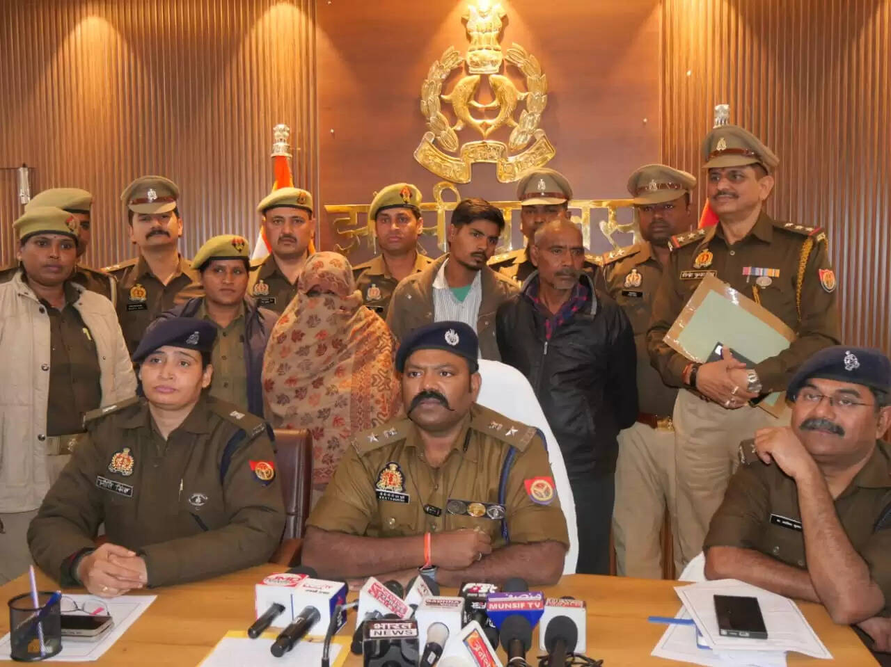 ब्लैकमेल और बेवफाई से तंग आकर कुल्हाड़ी मारकर की थी तीसरी पत्नी की हत्या