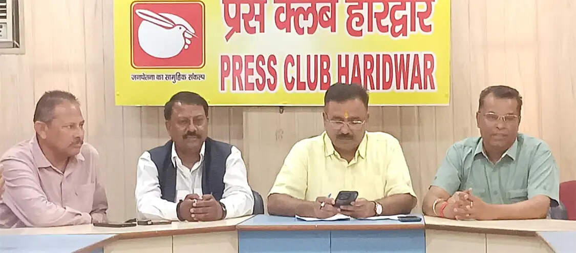 शिक्षा व्यवस्था पर कांग्रेस का हमला: नीट पेपर लीक, सीबीएसई मूल्यांकन पर केंद्र सरकार पर बरसे आलोक शर्मा