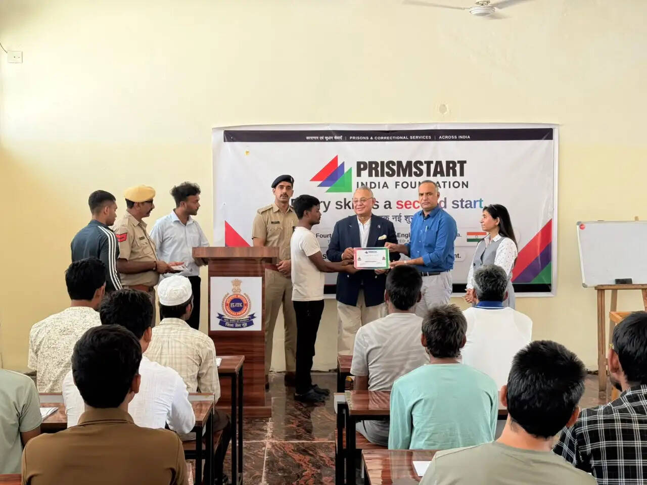 नूंह जेल में बंदियों को दिया कौशल विकास का प्रशिक्षण