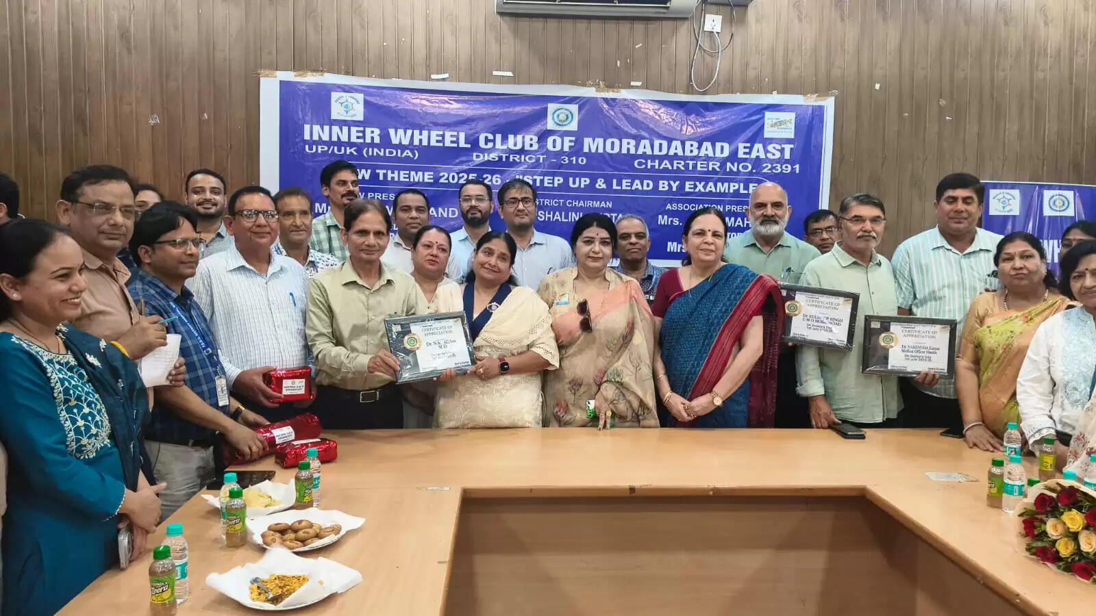 चिकित्सक समाज के सच्चे नायक होते हैं : बीना रस्तोगी