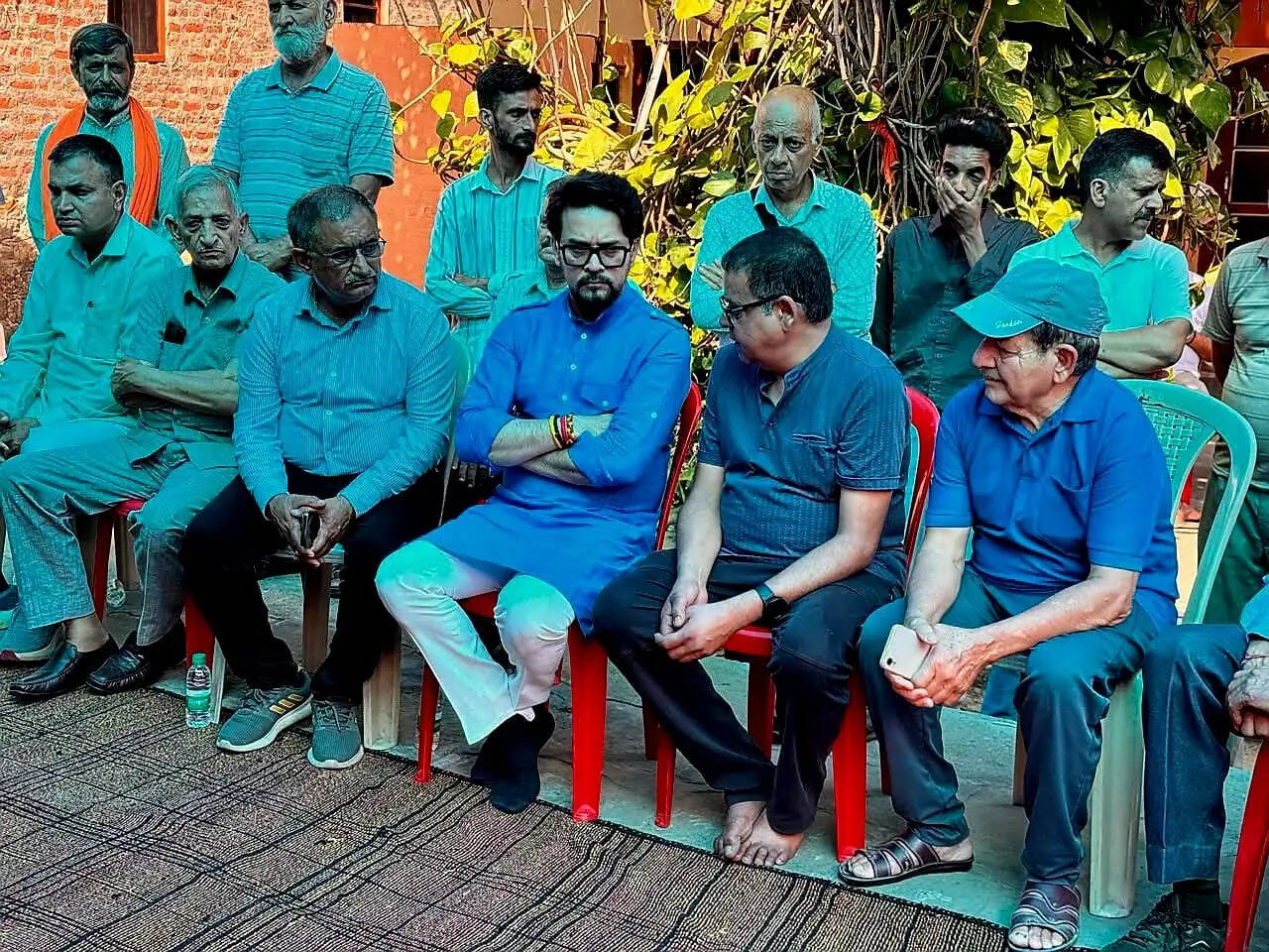 अनुराग सिंह ठाकुर ने दिवंगत डेक कैडेट आदित्य शर्मा के परिजनों से मिलकर जताई संवेदना