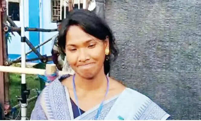 स्वप्ना बर्मन ने छोड़ी रेल की नौकरी, चुनाव में हार के बाद उनके सामने दोहरी चुनौती