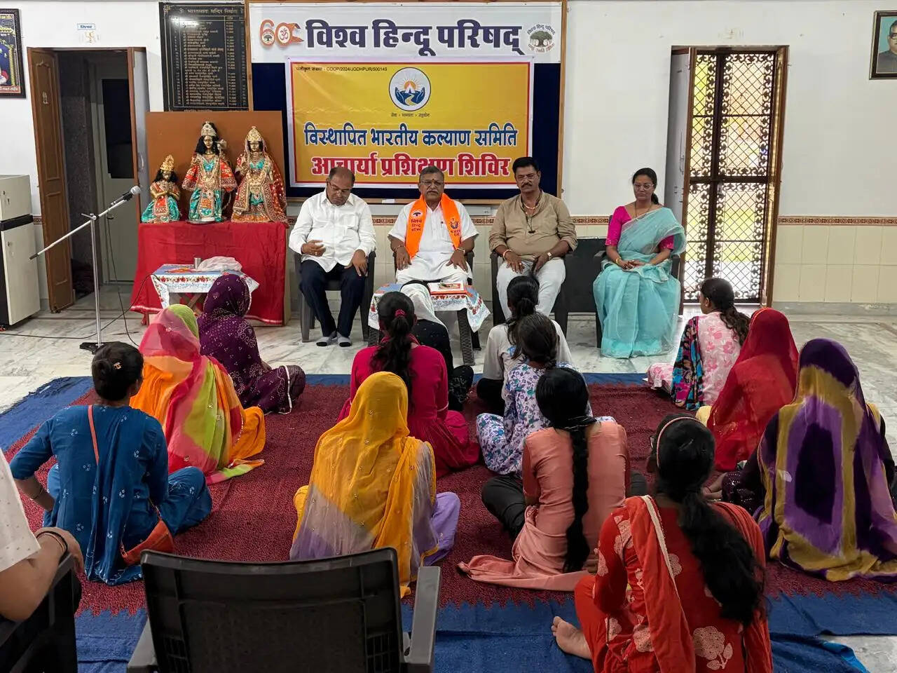 विस्थापित परिवारों की सुरक्षा, स्वास्थ, शिक्षा व रोजगार के लिए हिंदू समाज को संकल्पित होना चाहिए - मिलिंद परांडे