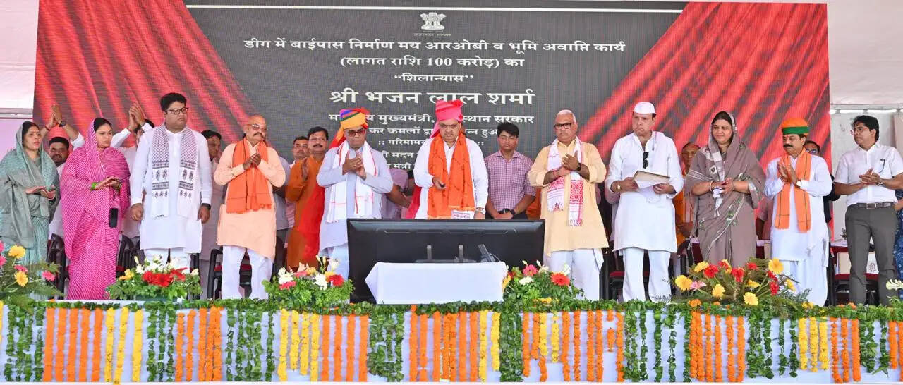 गुरु पूर्णिमा पर 40 लाख से अधिक विद्यार्थियों को मिली यूनिफॉर्म की सौगात, मुख्यमंत्री ने डीबीटी से हस्तांतरित किए 250 करोड़ रुपये