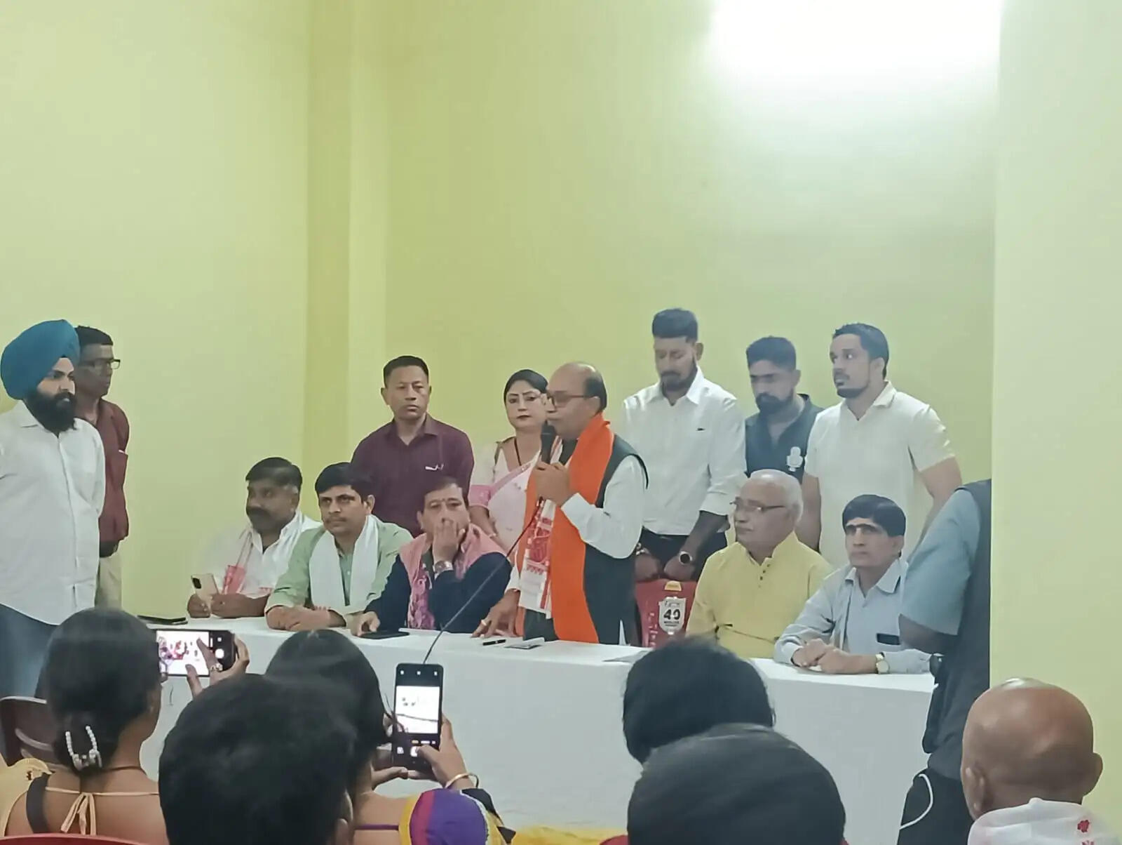 मध्य गुवाहाटी में भाजपा उम्मीदवार विजय गुप्ता ने की कई जनसभाएं, विकास और संगठन पर दिया जोर