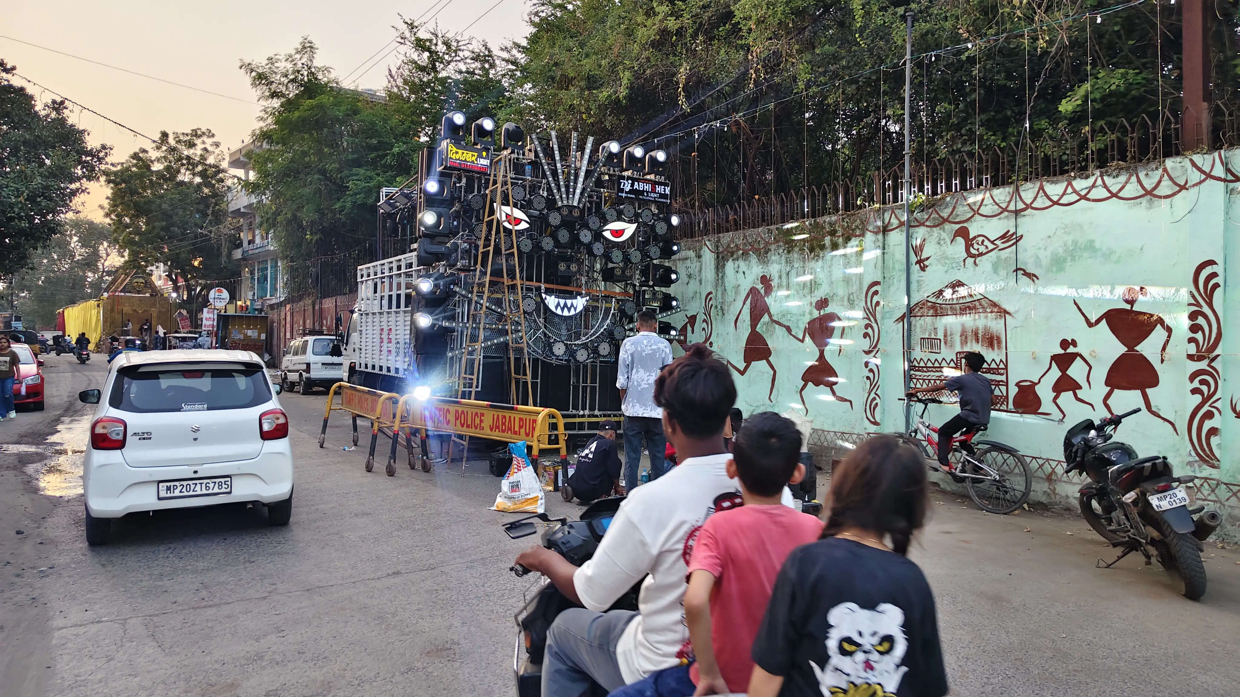 जबलपुर में डीजे पर पुलिस का शिकंजा, किसी भी सूरत में सड़कों पर नहीं बजेंगे