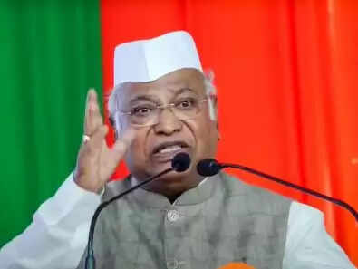 खरगे ने रिजिजू को लिखा पत्र, नारी वंदन अधिनियम पर सर्वदलीय बैठक की मांग