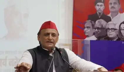 अखिलेश&nbsp;यादव&nbsp;की&nbsp;सरदार पटेल की जयंती पर कार्यकर्ताओं&nbsp;काे&nbsp;नसीहत, जनता के बीच काम करने से होगी भाजपा की पराजय