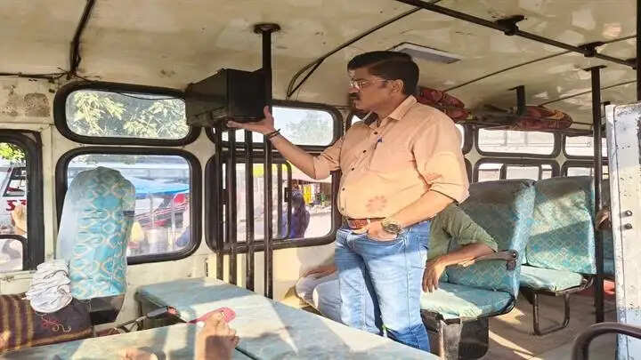 विदिशाः वाहन चेकिंग अभियान में 26 वाहनों पर चालानी कार्रवाई, 2.26 लाख से अधिक की वसूली