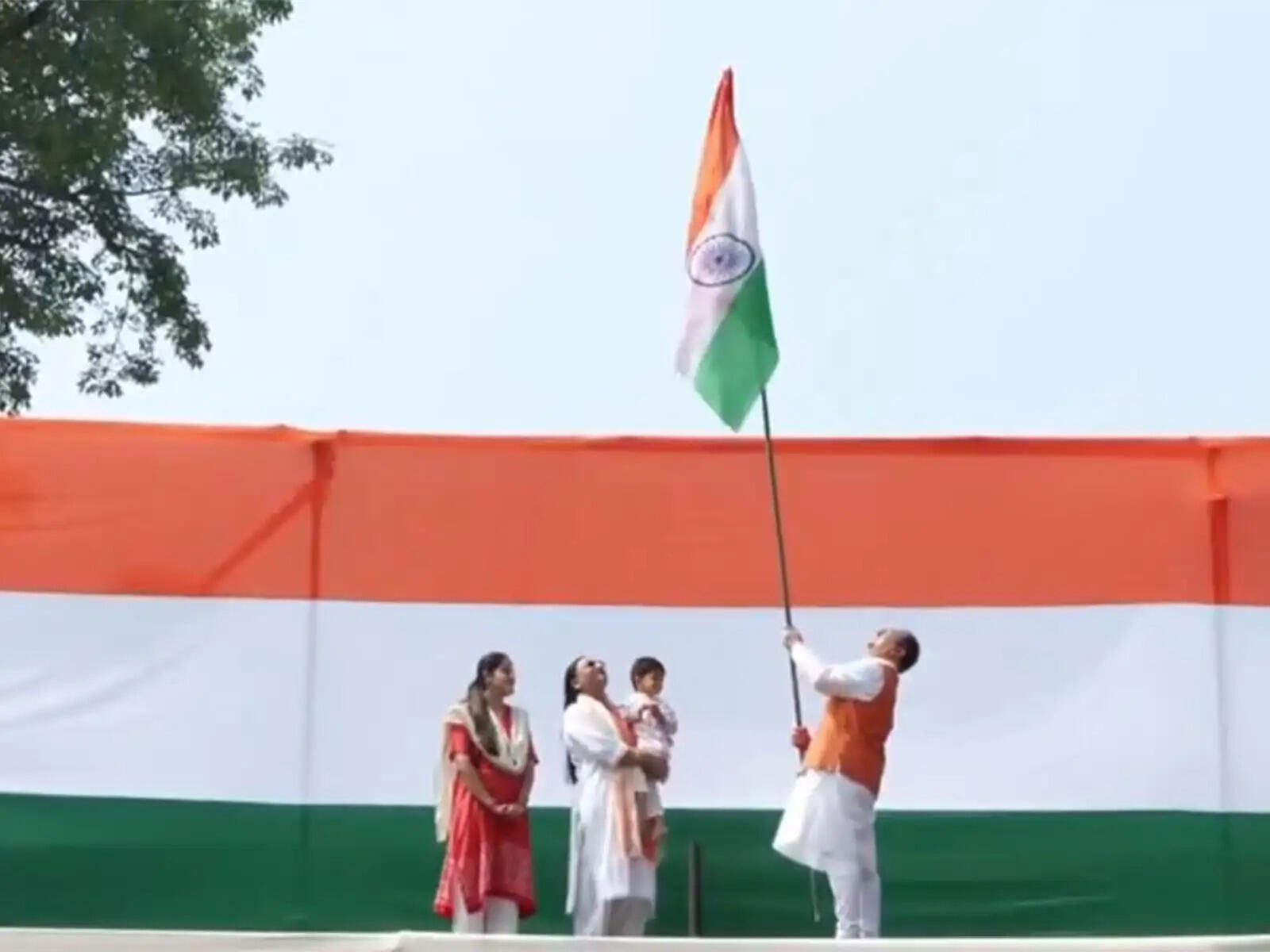 तिरंगा अभियान को जन आंदोलन बनाने का आह्वान, आत्मनिर्भर और विकसित भारत के लिए देशभक्ति जरूरी: जेपी नड्डा