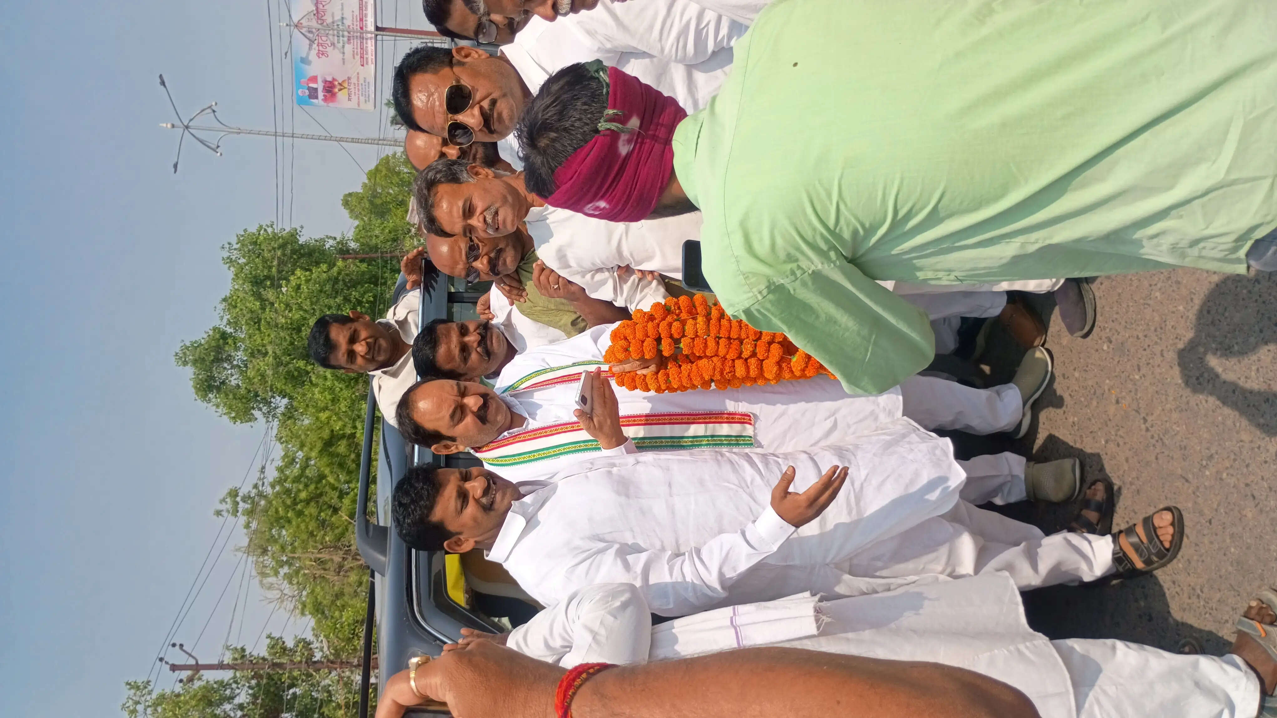 देवरिया में कांग्रेस सचिव का कार्यकर्ताओं ने किया स्वागत