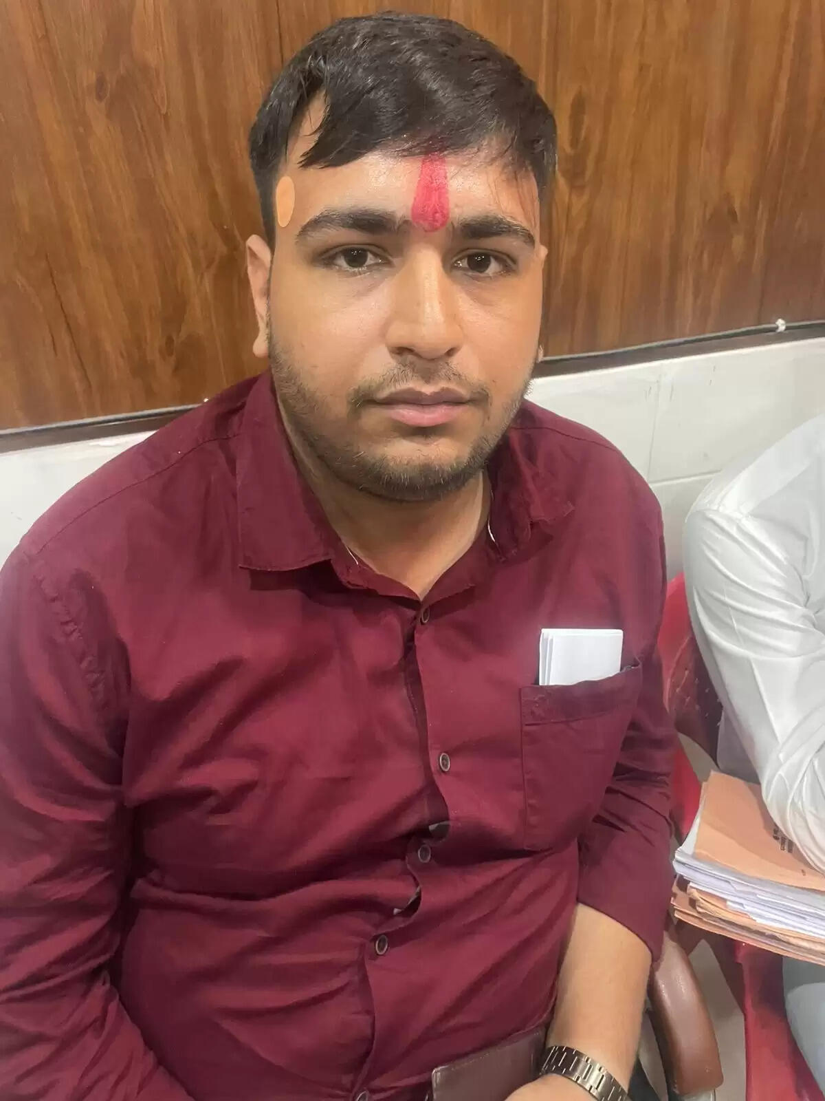 एसडीएम के नाम पर 15 हजार की रिश्वत लेते प्रयोगशाला सहायक गिरफ्तार