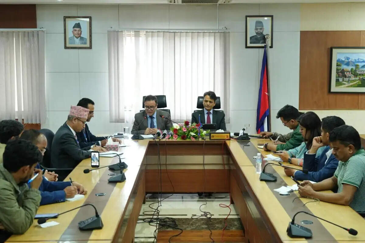 नेपाल की पश्चिम एशिया पर नजर, अपने नागरिकों की सुरक्षा पर जोर